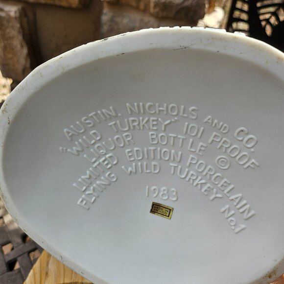 Austin Nichols Turkey Whiskey Decanter Flying Wild Turkey - Picture 8 of 10